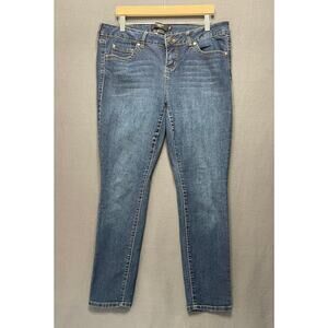 TORRID medium-wash jeans sz 14S vintage-inspired‎ chic laid-back effortless